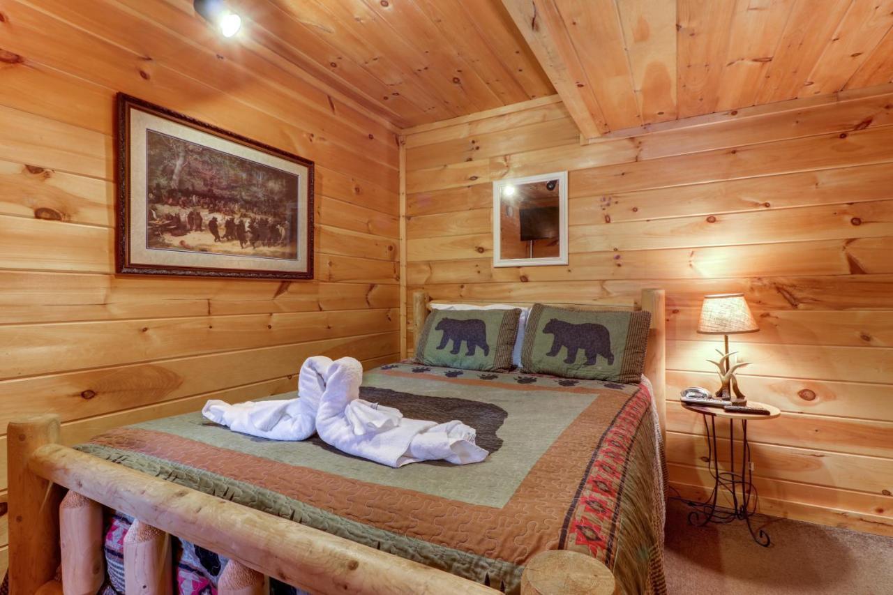 Thunder Bear Villa Pigeon Forge Bagian luar foto